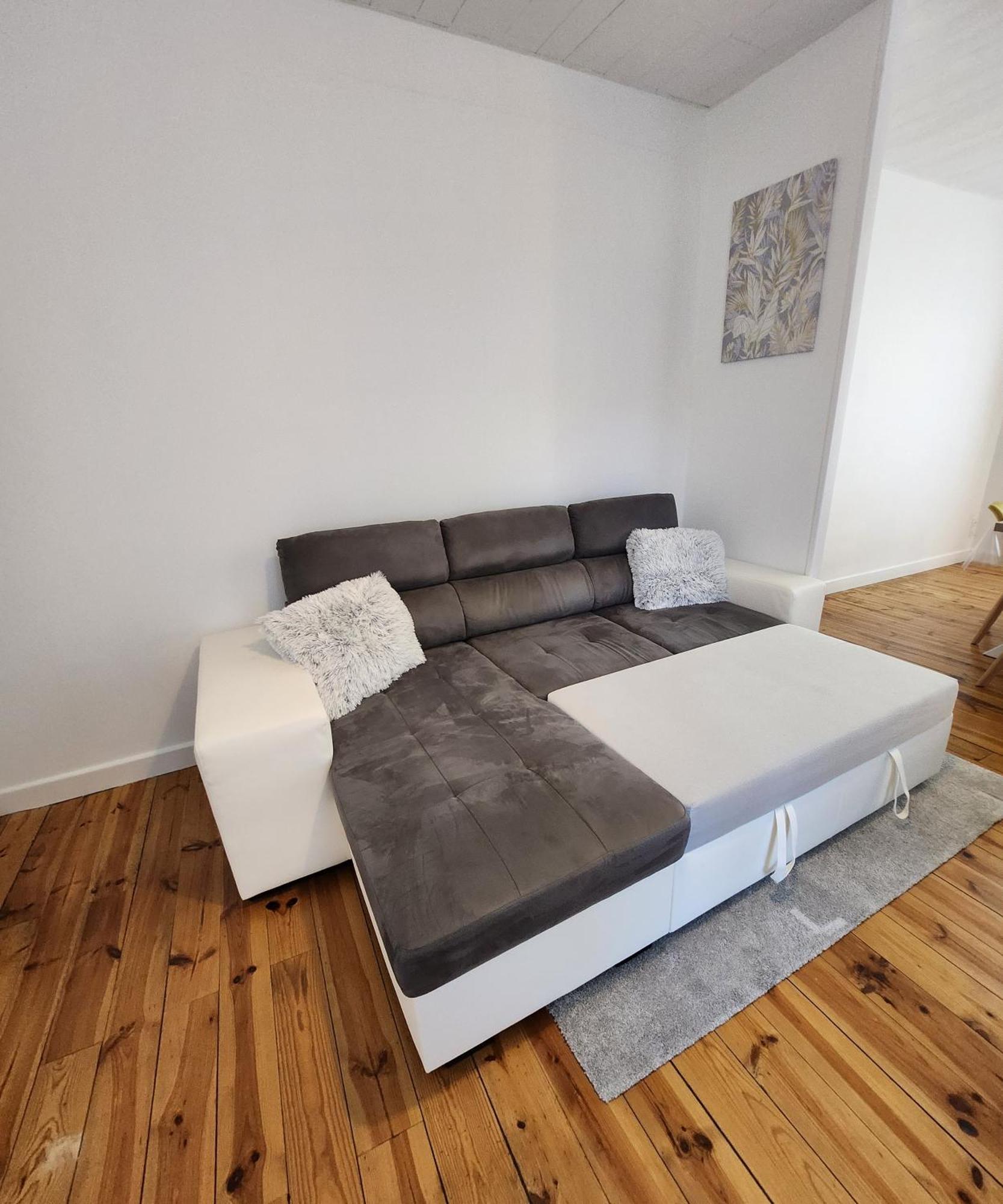 Chaleureux Appartement Refait A Neuf Vic-sur-Cère Extérieur photo
